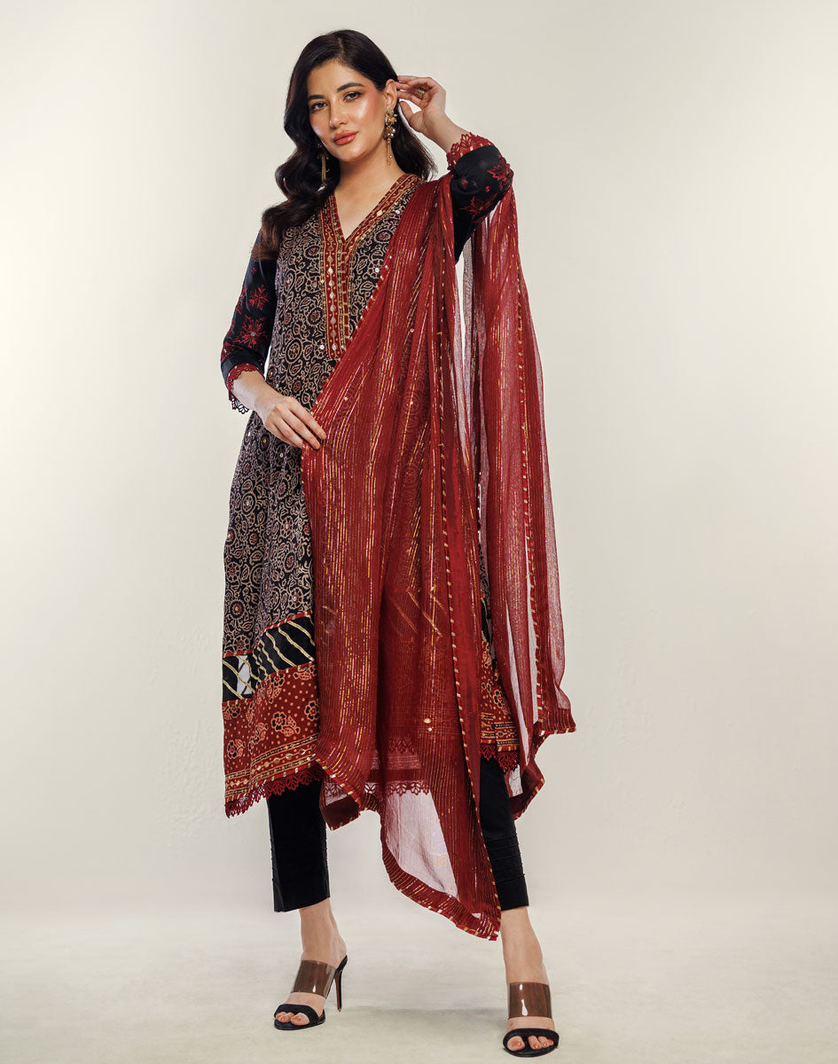 ajrak dress designs Gul Ahmed Ajrak Featuring elegant ajrak dress designs in three-piece  unstitched lawn suits. Looks very traditional & comfortable for summer.  It's soulful tradition with bold modern elegance 