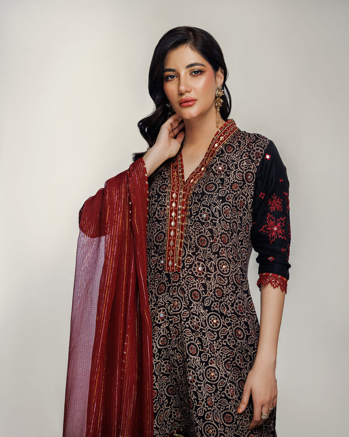 Ajrak dress – NazJunaid